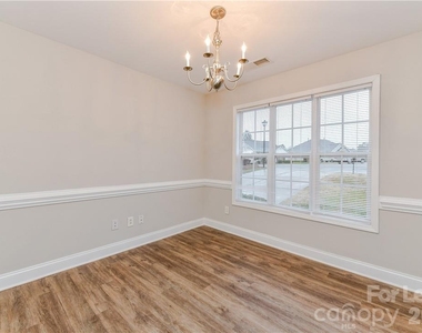 1002 Hannah Place - Photo Thumbnail 10