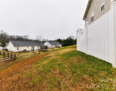 1002 Hannah Place - Photo Thumbnail 36