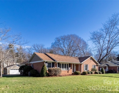 6618 Castlegate Drive - Photo Thumbnail 1