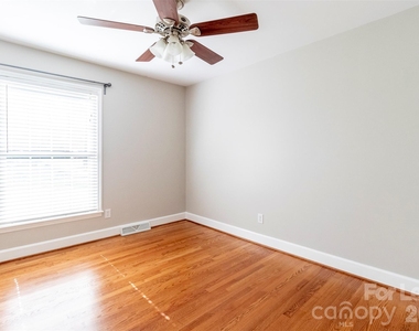 6618 Castlegate Drive - Photo Thumbnail 31