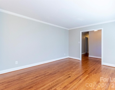 6618 Castlegate Drive - Photo Thumbnail 7
