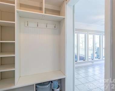 6618 Castlegate Drive - Photo Thumbnail 24