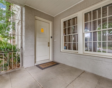 4133 Hawthorne Avenue - Photo Thumbnail 1