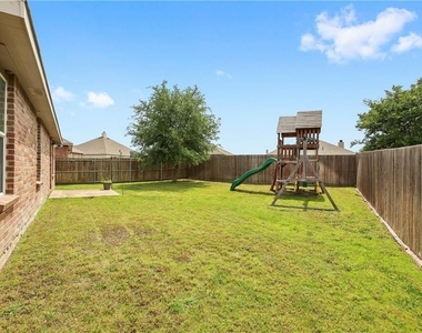 807 Windflower Drive - Photo Thumbnail 31