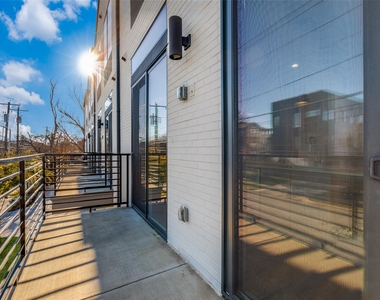 4426 Cabell Drive - Photo Thumbnail 14