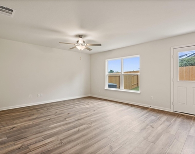 11125 Santana Drive - Photo Thumbnail 6