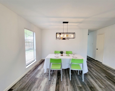 4636 Gleneagle Street - Photo Thumbnail 6