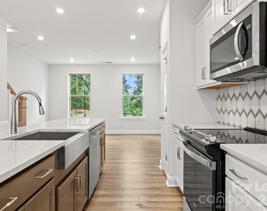 120 Judson Avenue - Photo Thumbnail 16