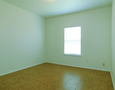 5932 Lost Valley Drive - Photo Thumbnail 9