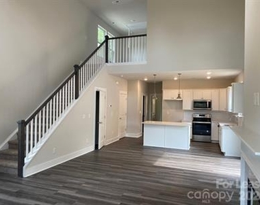 1009 Justice Avenue - Photo Thumbnail 1