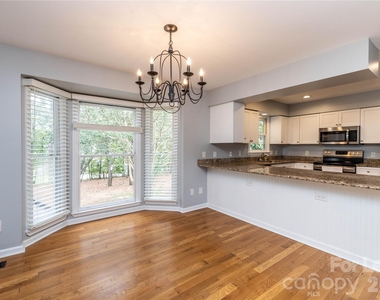 102 Seminole Court - Photo Thumbnail 16