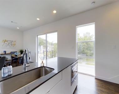 4905 Live Oak Street - Photo Thumbnail 12
