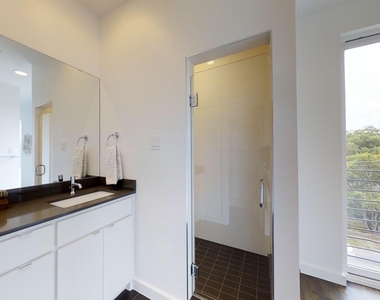 4905 Live Oak Street - Photo Thumbnail 17