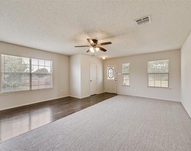 124 Independence Avenue - Photo Thumbnail 5