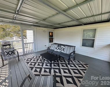 808 Caldwell Street - Photo Thumbnail 14