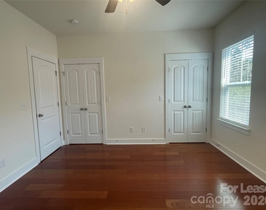 347 Spring Street - Photo Thumbnail 31