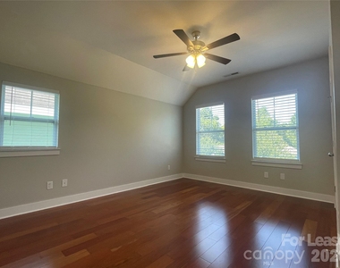 347 Spring Street - Photo Thumbnail 38