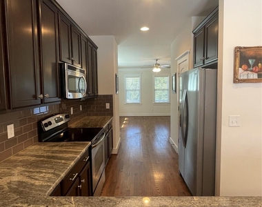 347 Spring Street - Photo Thumbnail 11