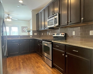 347 Spring Street - Photo Thumbnail 18