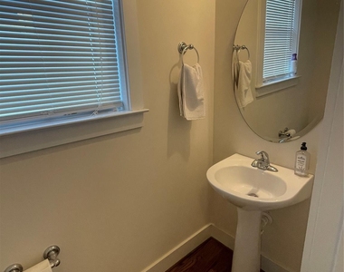 347 Spring Street - Photo Thumbnail 24