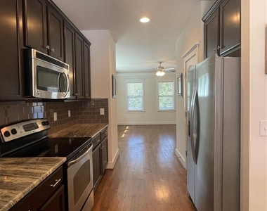 347 Spring Street - Photo Thumbnail 15