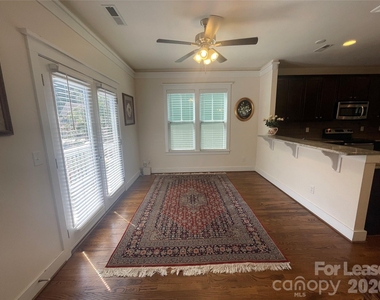 347 Spring Street - Photo Thumbnail 8