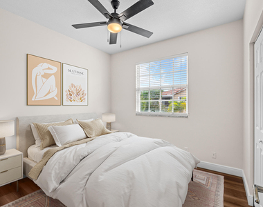 112 Lighthouse Circle - Photo Thumbnail 9