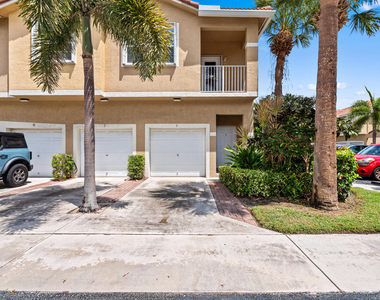 112 Lighthouse Circle - Photo Thumbnail 1
