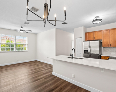 112 Lighthouse Circle - Photo Thumbnail 5