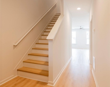 2719 Capitol Drive - Photo Thumbnail 1