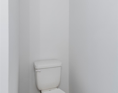 2719 Capitol Drive - Photo Thumbnail 17