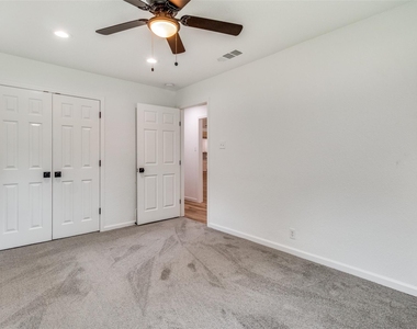 1208 N Grant Drive - Photo Thumbnail 10