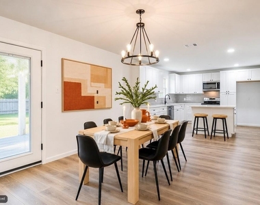 1208 N Grant Drive - Photo Thumbnail 5