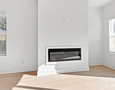 242 Institute Street - Photo Thumbnail 14