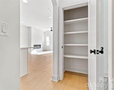 242 Institute Street - Photo Thumbnail 15