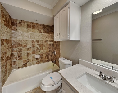 617 Lakewood Lane - Photo Thumbnail 16