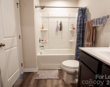 2417 Fathom Way - Photo Thumbnail 11