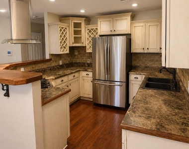 209 N 4th Street - Photo Thumbnail 4