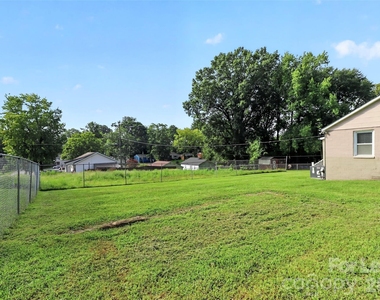305 Lander Street - Photo Thumbnail 28