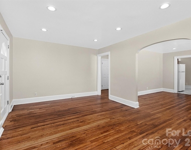 305 Lander Street - Photo Thumbnail 5
