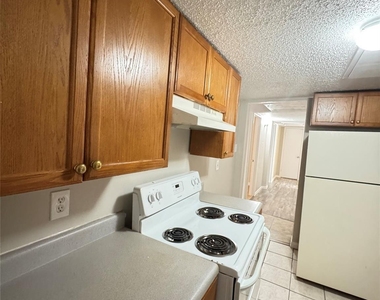 3100 Medina Street - Photo Thumbnail 4