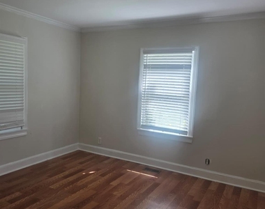 1010 E Harrison Avenue - Photo Thumbnail 4