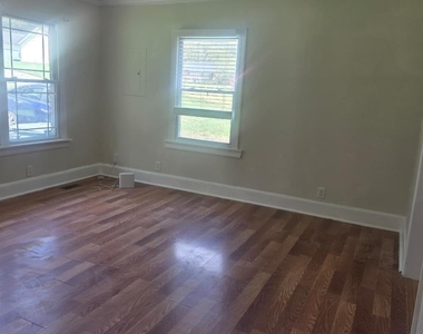 1010 E Harrison Avenue - Photo Thumbnail 3