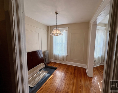 Mclean Avenue - Photo Thumbnail 2