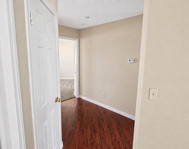 3704 Ballet Court - Photo Thumbnail 21