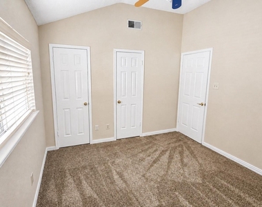 3704 Ballet Court - Photo Thumbnail 24