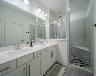 4629 Golden Gate Way - Photo Thumbnail 13