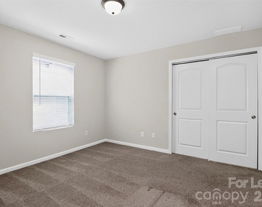 17401 Carolina Hickory Drive - Photo Thumbnail 14