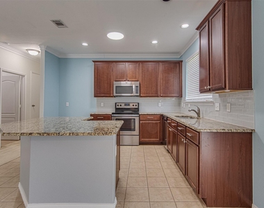 1521 Birds Eye Road - Photo Thumbnail 9