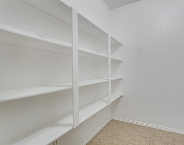 1521 Birds Eye Road - Photo Thumbnail 27